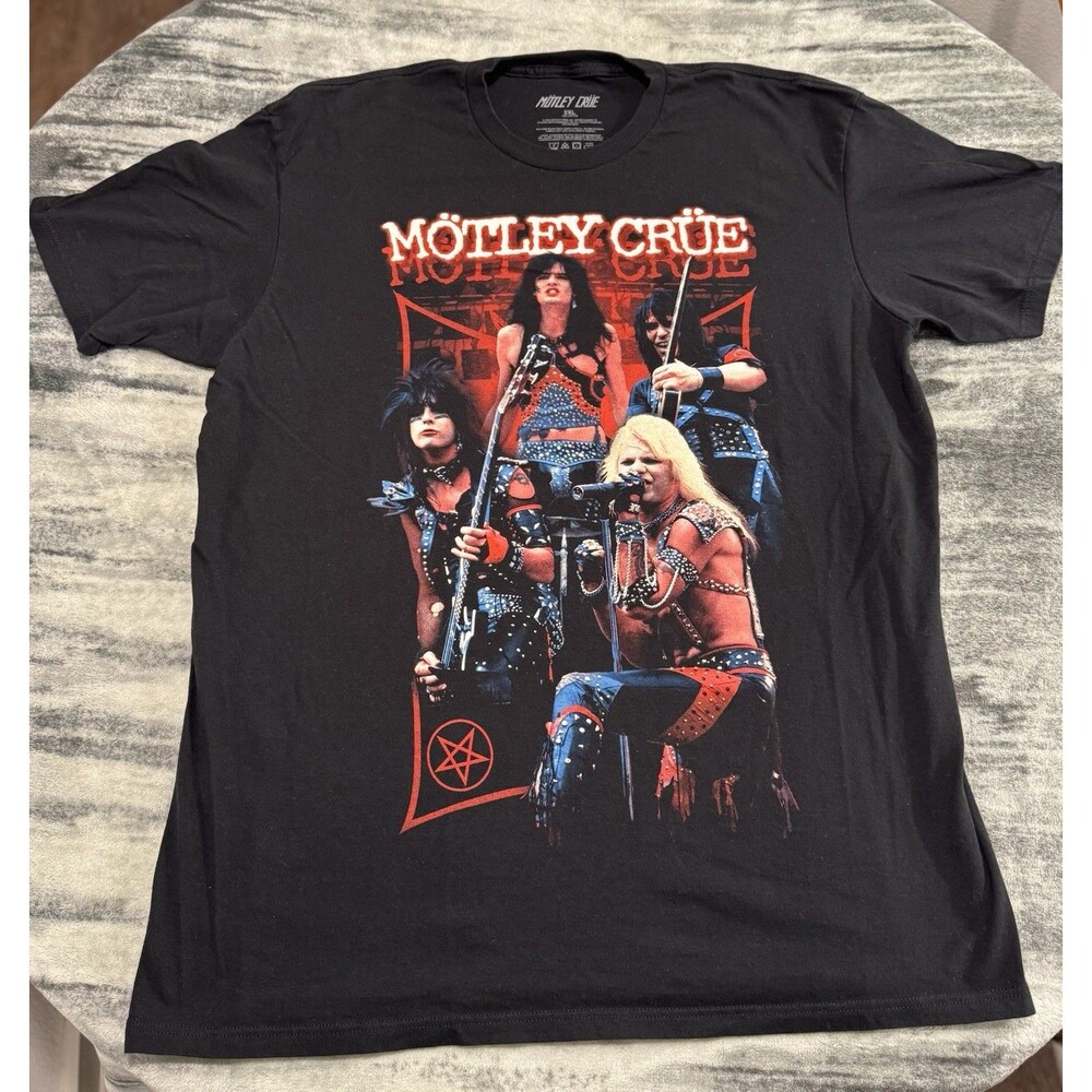 Motley Crue Band T Shirt 2XL Black Rock Metal Concert Graphic 2022 Licensed